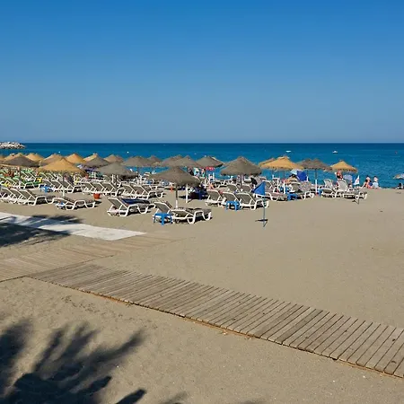 Relaxing In Parking Διαμέρισμα Fuengirola