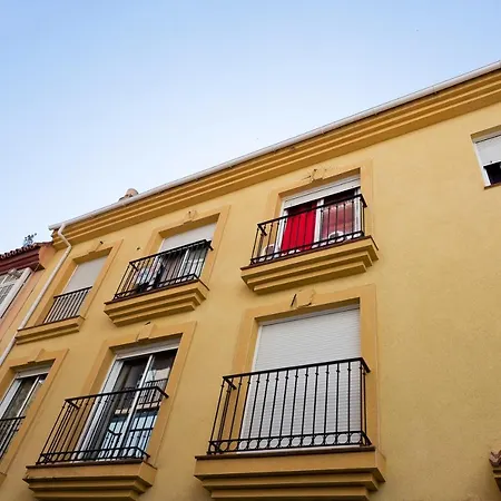 Relaxing In Parking Appartement *